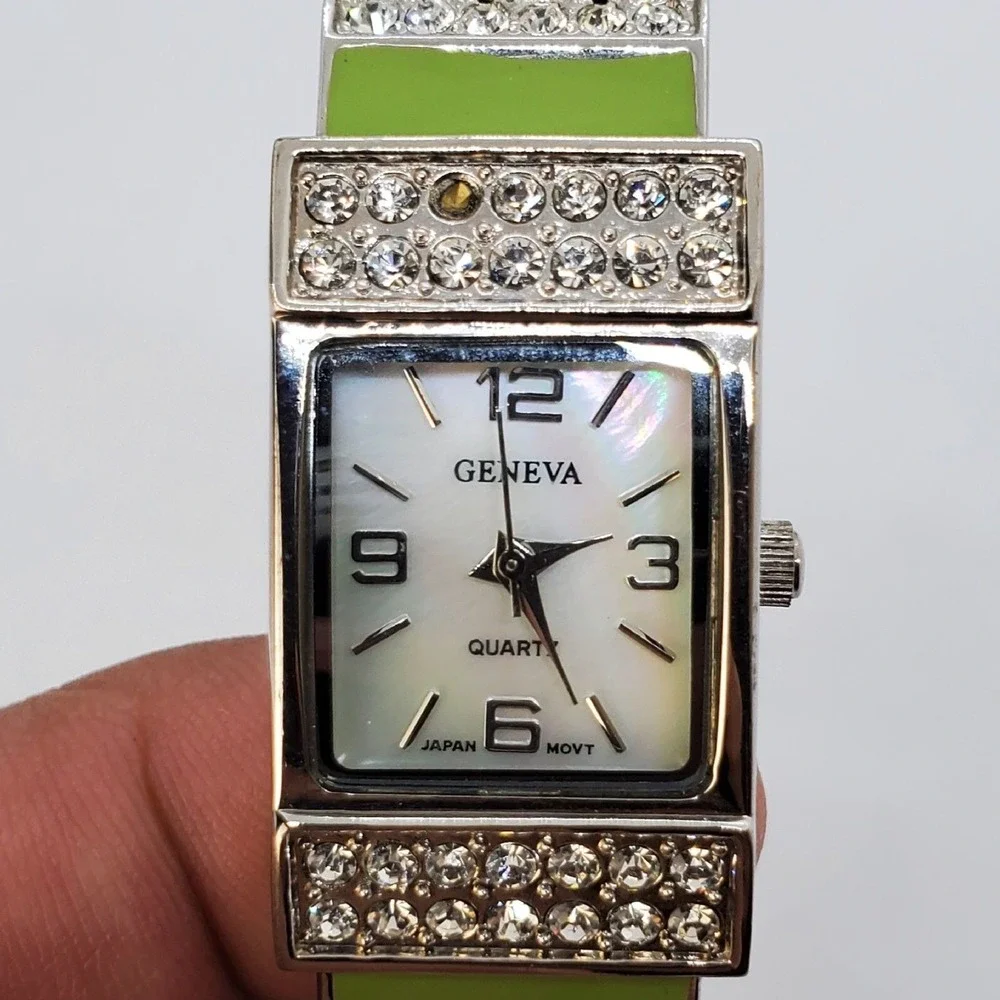 20MM Cuff‎ Watch Women Gray Dial Green Gray Bracelet 5.5
